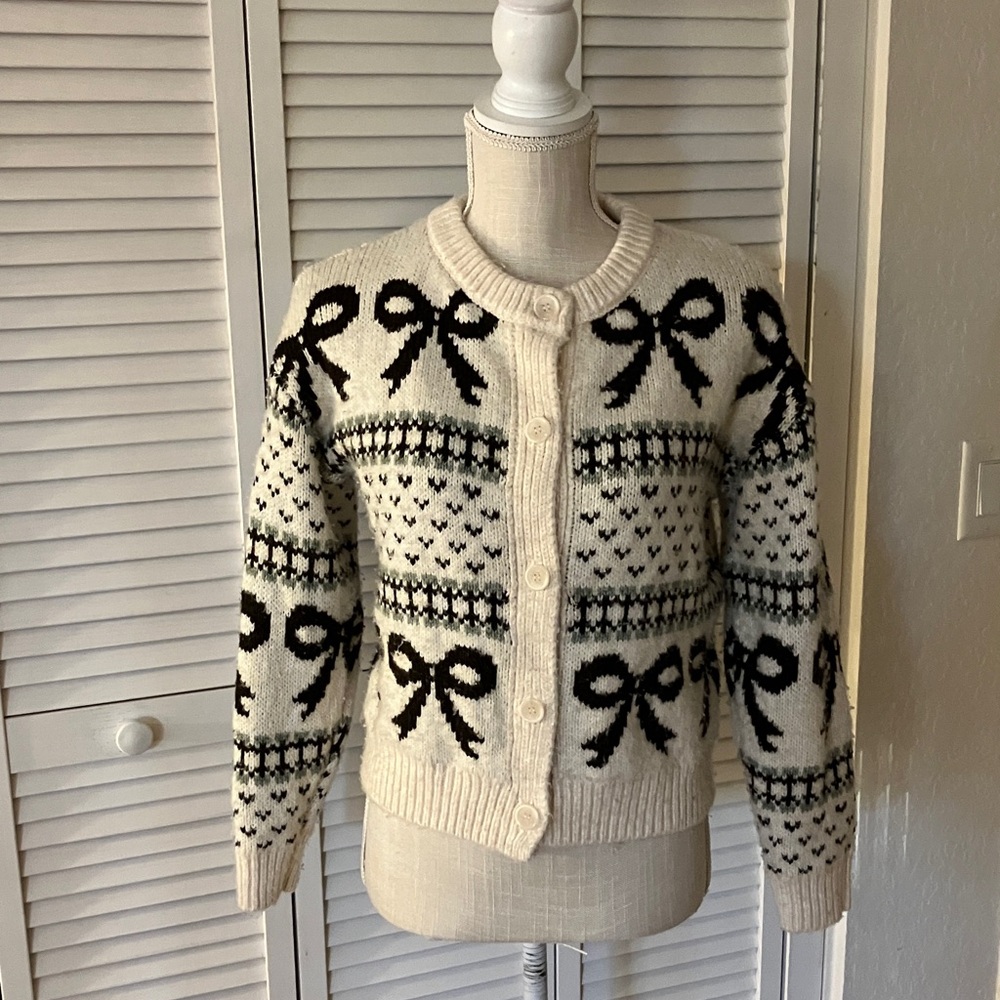 Freshman 1996 Cream Cardigan with Black Bow Motif whimsical preppy style size M